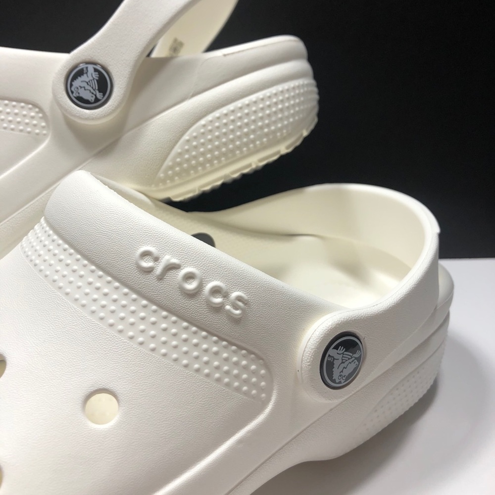 NEW🔥CROCS Classic Clog - Picture 13 of 13
